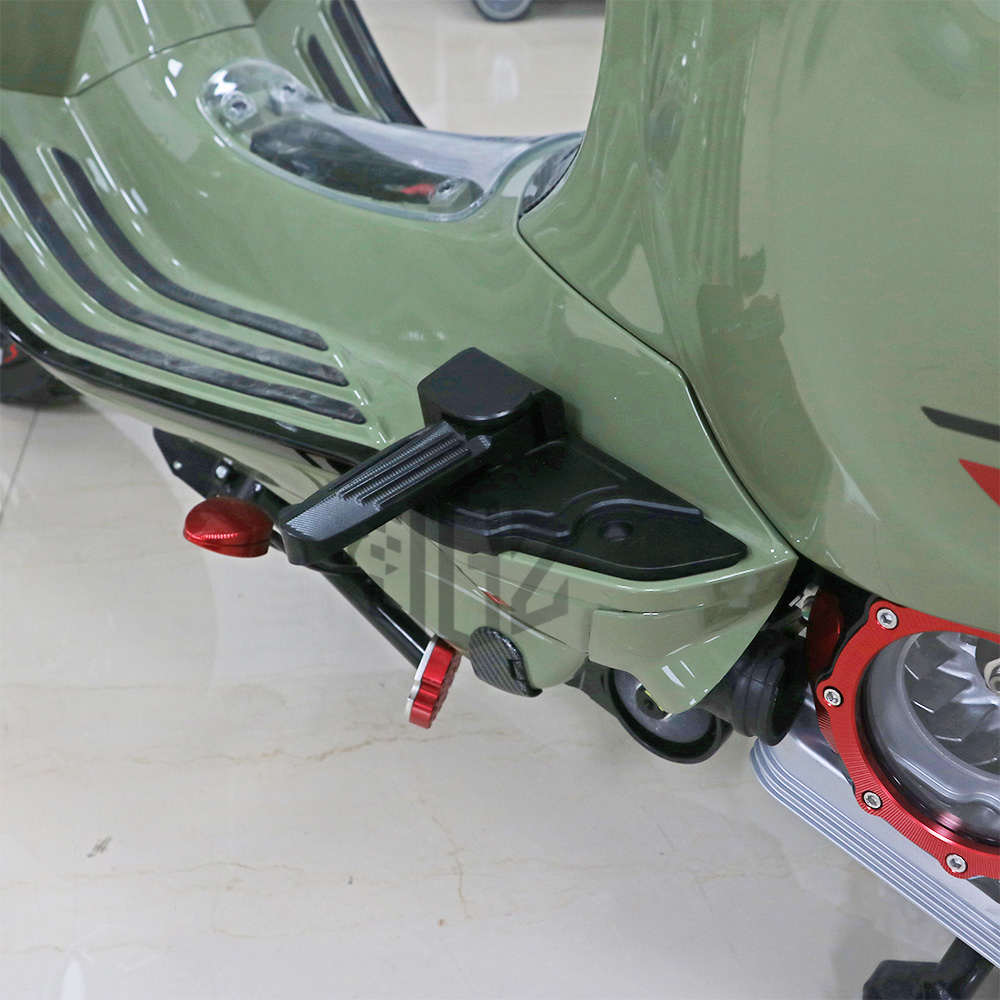 ベスパスプリント用の高度なダイキャストペダル,オートバイのペ - Model Kit Vespa のレビューと価格