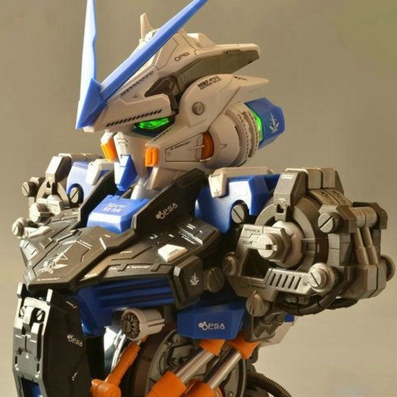 バンダイ新2026アストレイブルー1/35大型ブルーヘレティ - Model Kit Lancelot のレビューと価格